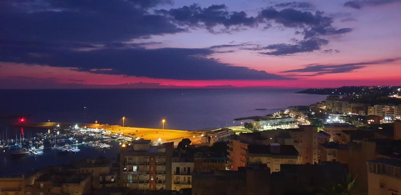 Domus Aurea Acomodação com café da manhã Sciacca Exterior foto
